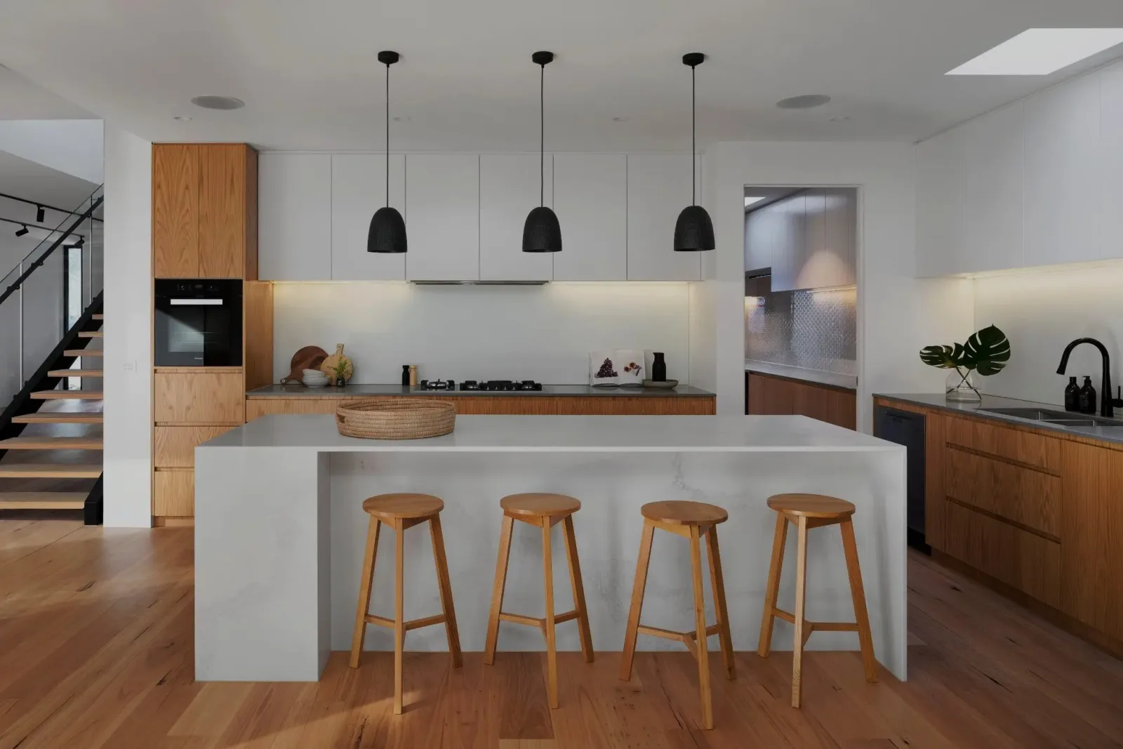 Haga Coveless Cove Light