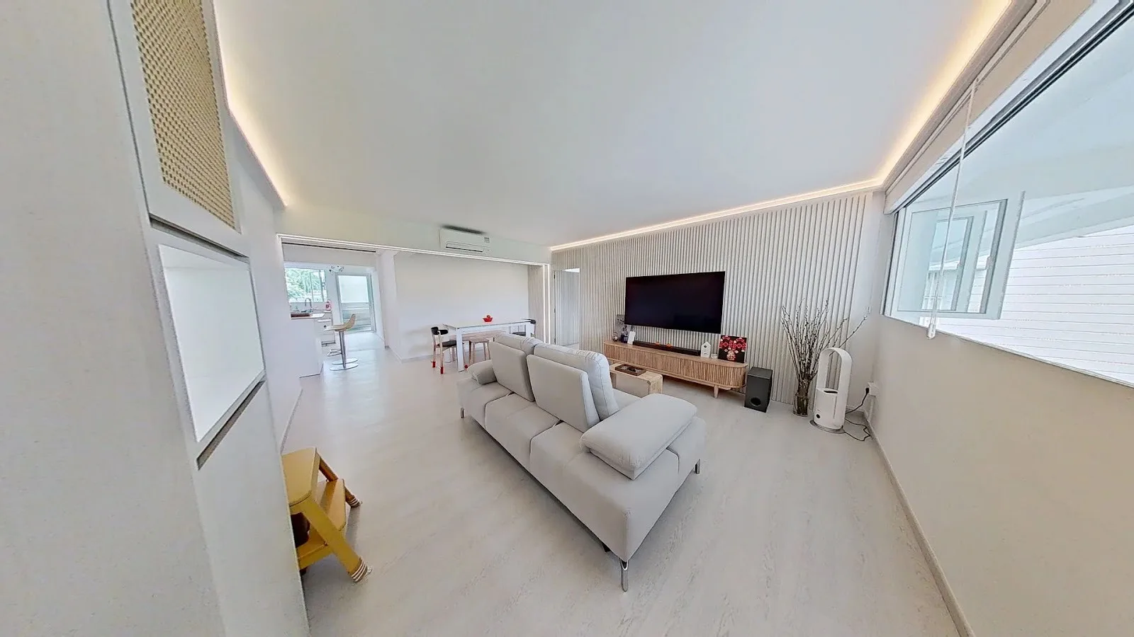 Haga Coveless Cove Light